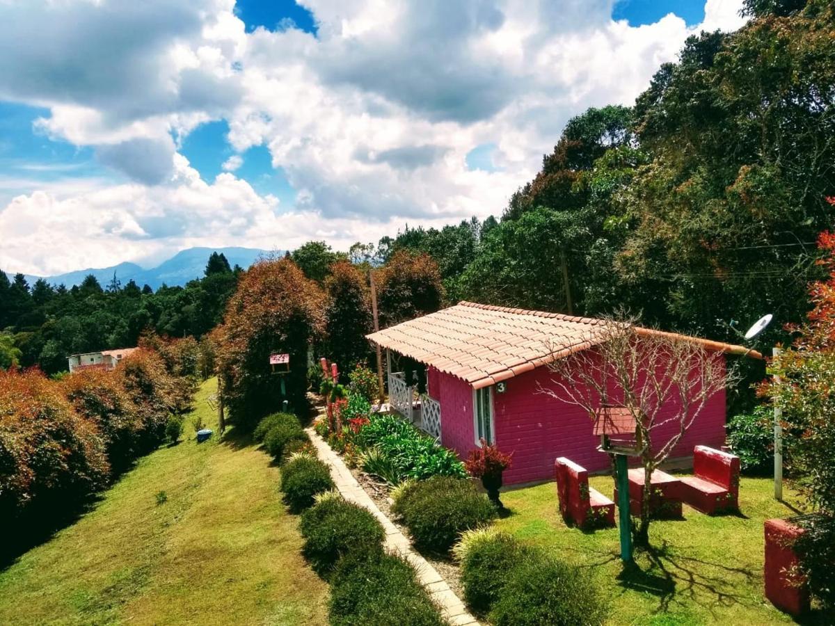 Hospedaje Santaelena -Chalets De Montana- サンタ・エレナ エクステリア 写真