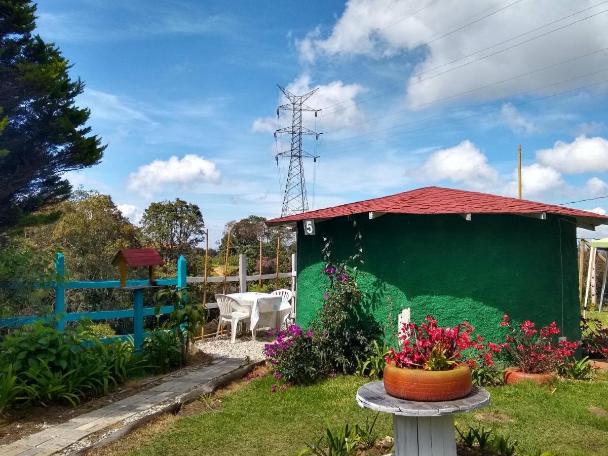 Hospedaje Santaelena -Chalets De Montana- サンタ・エレナ エクステリア 写真