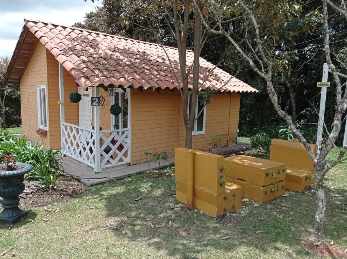 Hospedaje Santaelena -Chalets De Montana- サンタ・エレナ エクステリア 写真