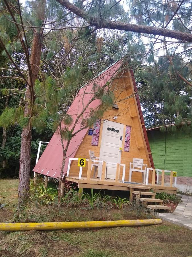 Hospedaje Santaelena -Chalets De Montana- サンタ・エレナ エクステリア 写真