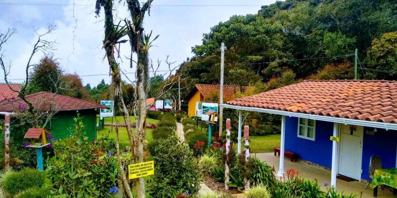 Hospedaje Santaelena -Chalets De Montana- サンタ・エレナ エクステリア 写真
