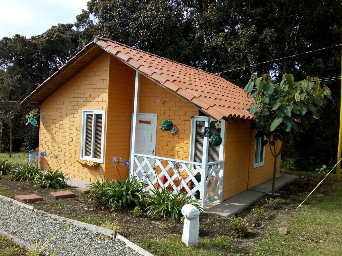 Hospedaje Santaelena -Chalets De Montana- サンタ・エレナ エクステリア 写真